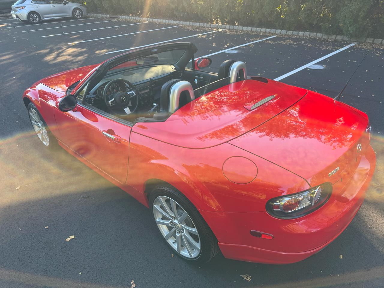 Mazda MX-5 Miata Touring Power Retractable Hardtop 2008