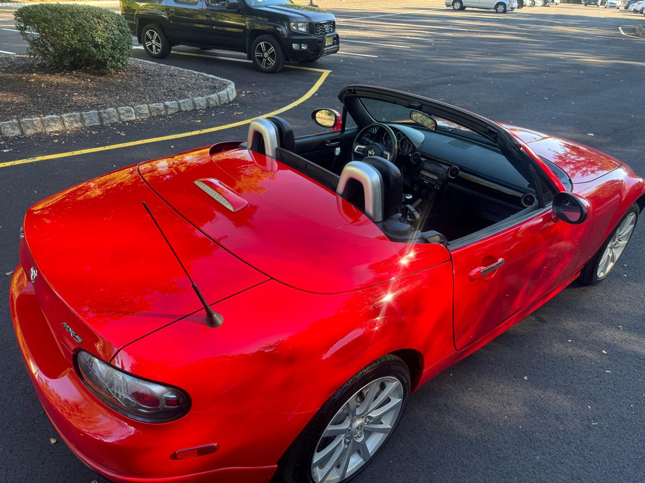 Mazda MX-5 Miata Touring Power Retractable Hardtop 2008