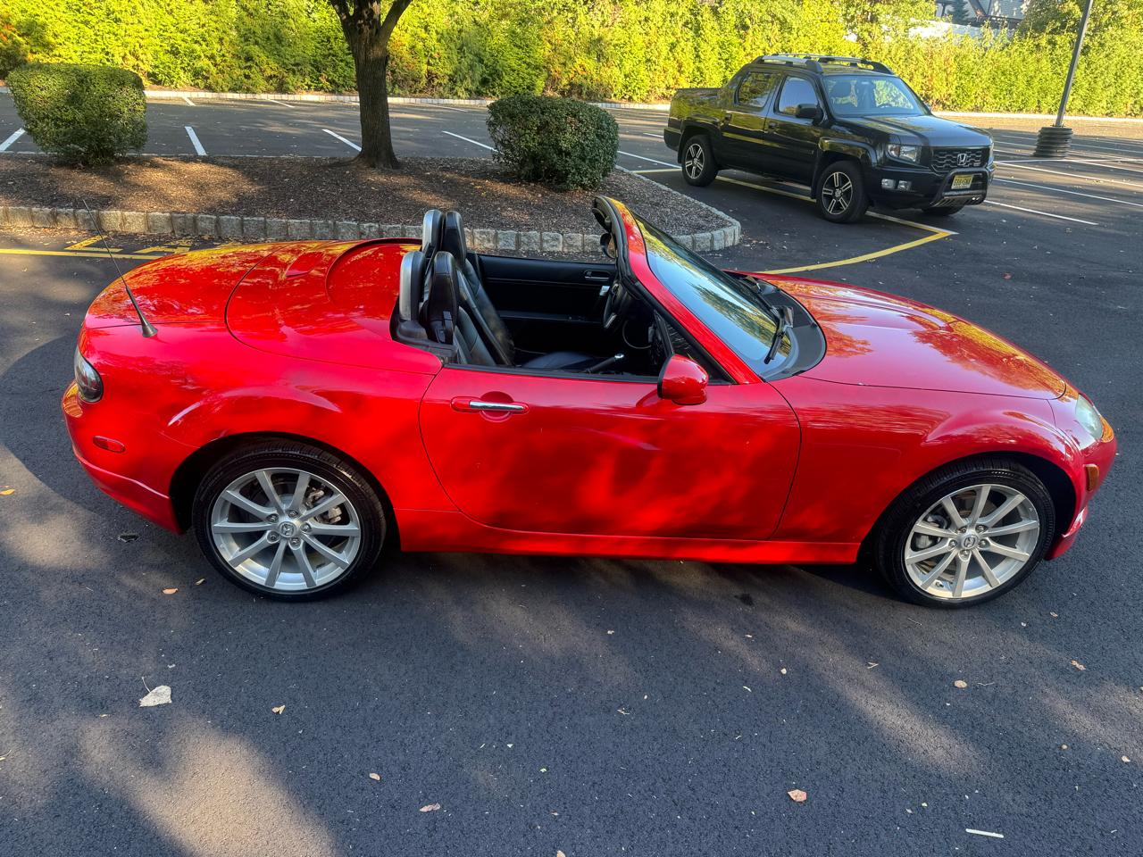 Mazda MX-5 Miata Touring Power Retractable Hardtop 2008