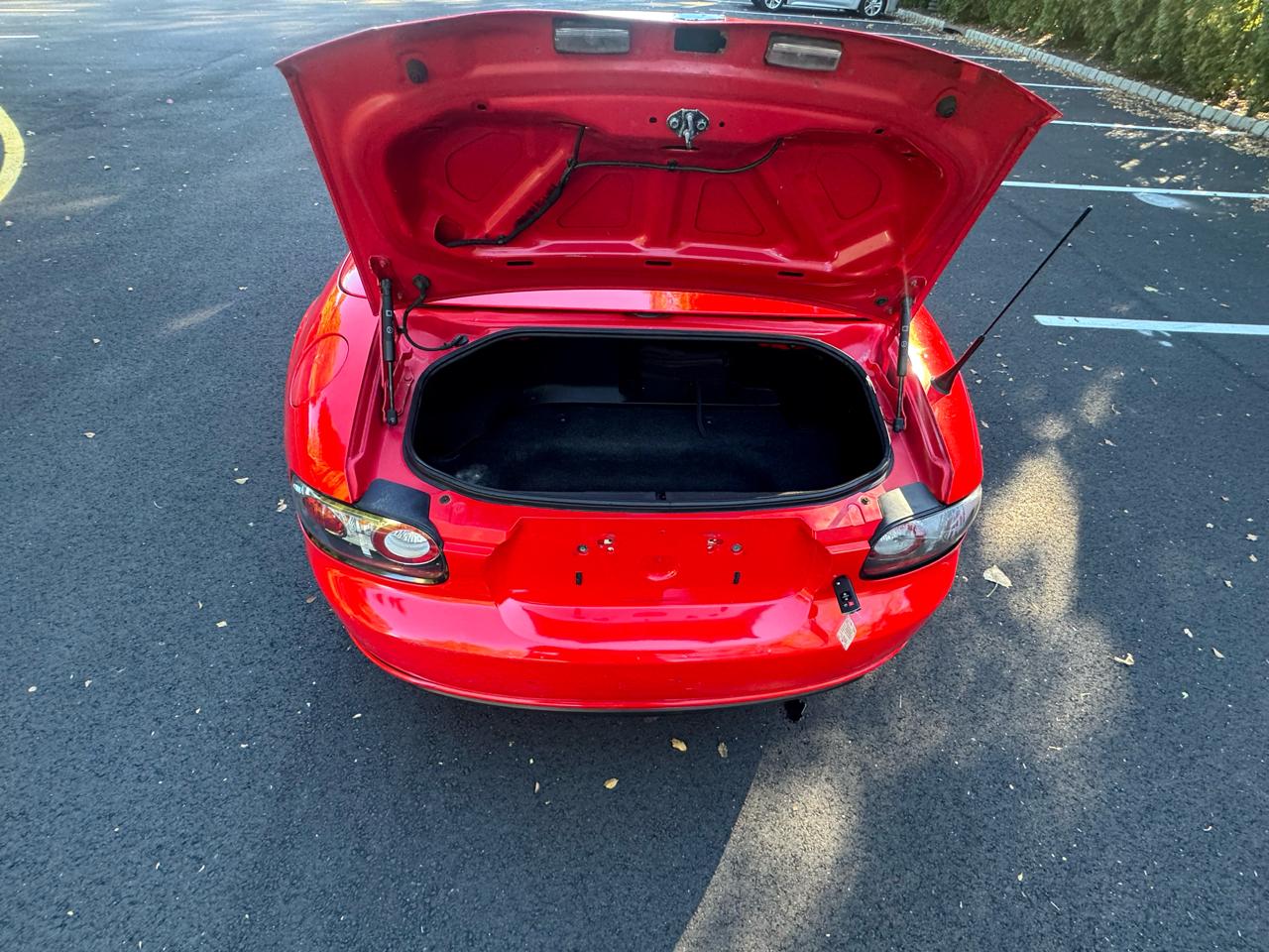 Mazda MX-5 Miata Touring Power Retractable Hardtop 2008
