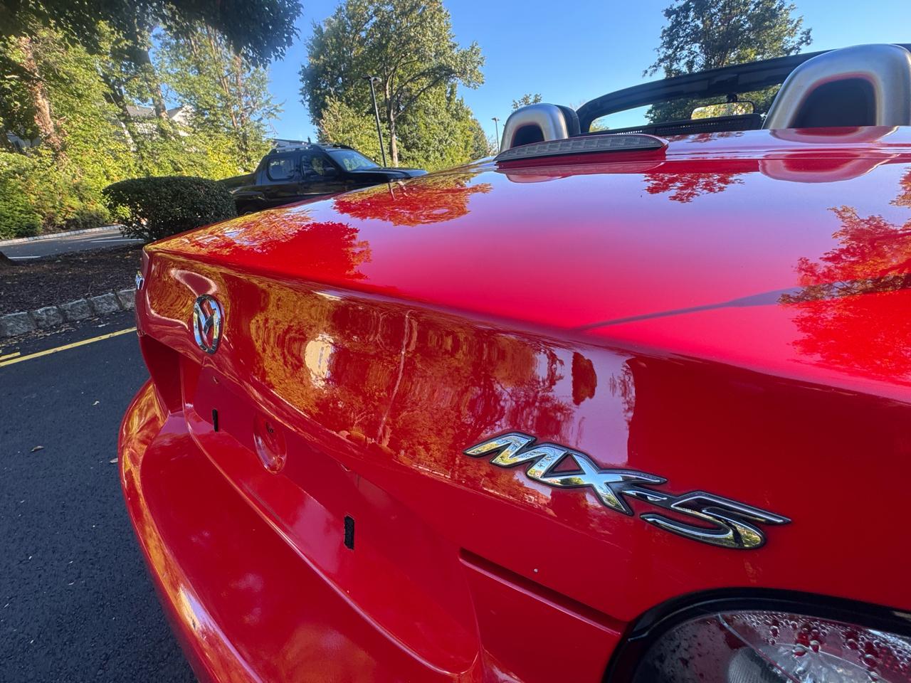 Mazda MX-5 Miata Touring Power Retractable Hardtop 2008