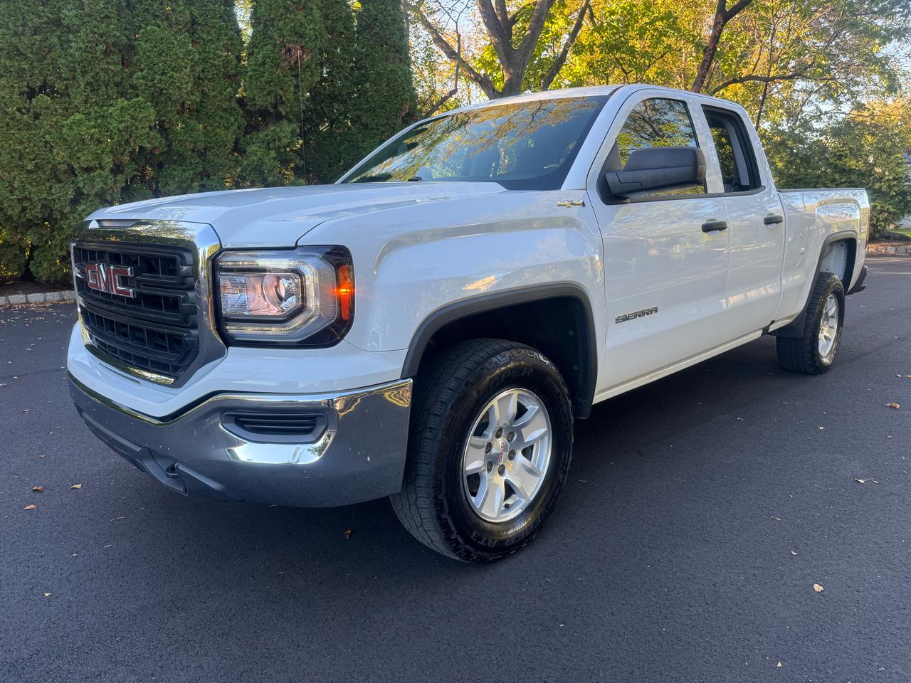GMC Sierra 1500 Base Double Cab 4WD 2018