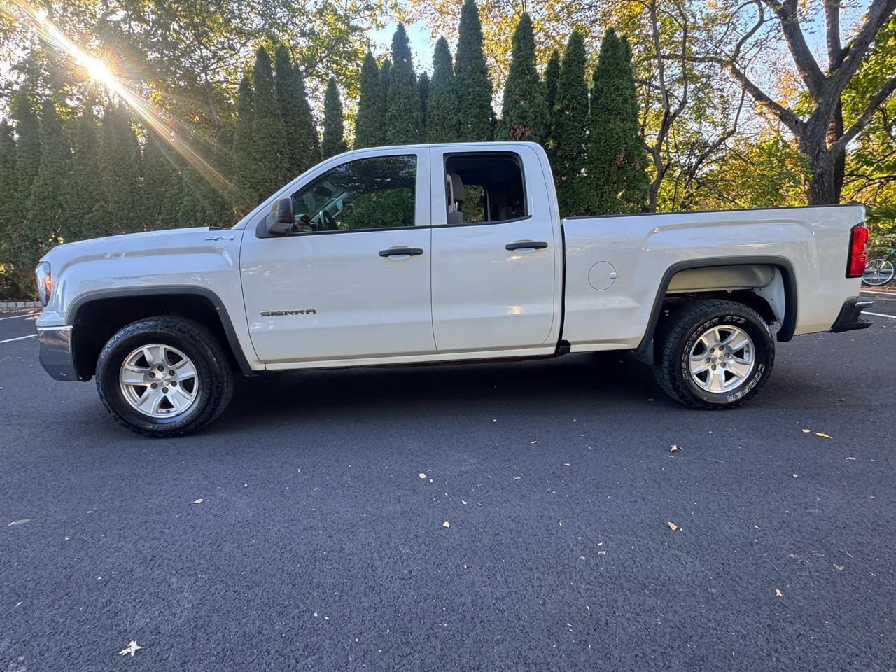 GMC Sierra 1500 Base Double Cab 4WD 2018