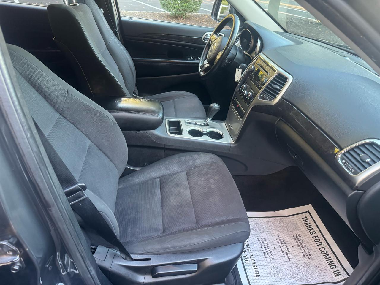 Jeep Grand Cherokee Laredo 4WD 2011