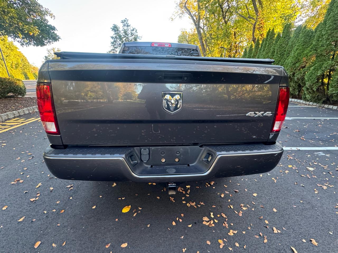 RAM 1500 4WD Crew Cab 140.5" Express 2017