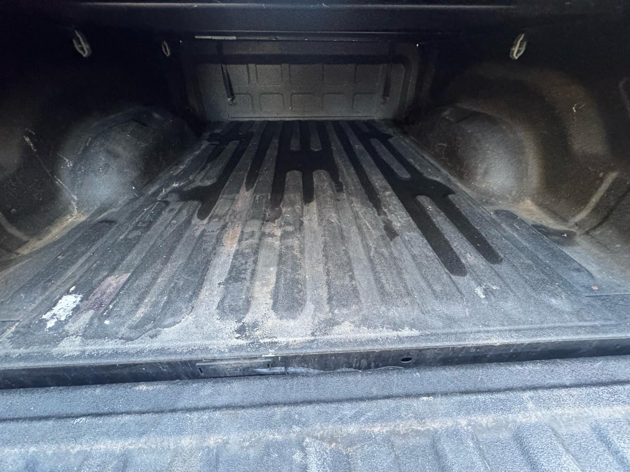 RAM 1500 4WD Crew Cab 140.5" Express 2017