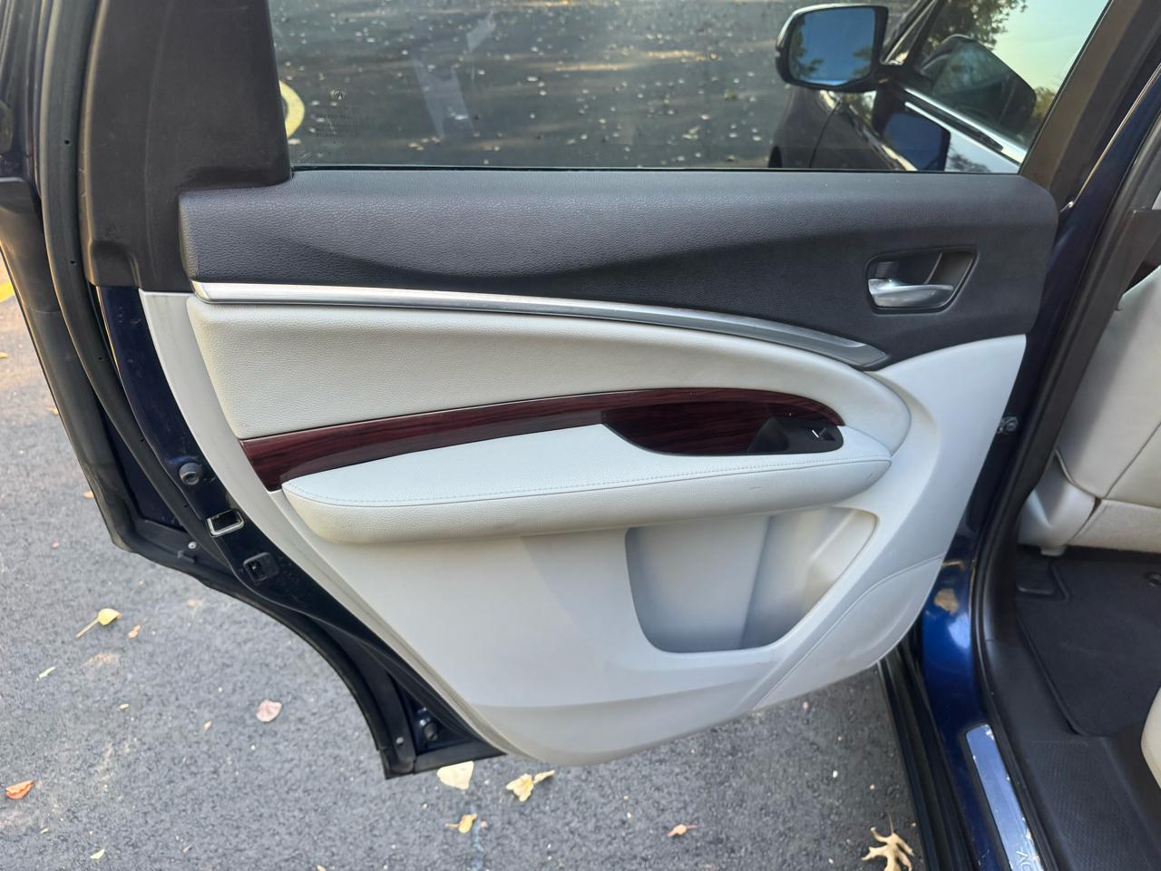 Acura MDX SH-AWD 6-Spd AT w/Tech Package 2014