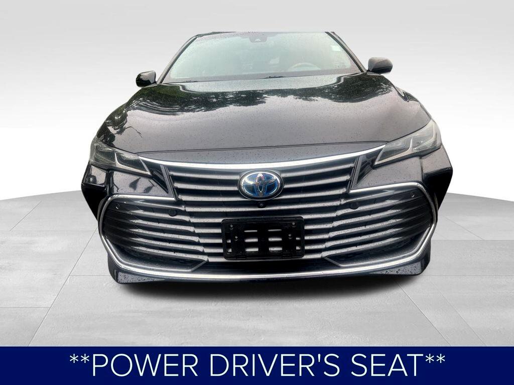 2022 Toyota Avalon Hybrid Limited photo 5