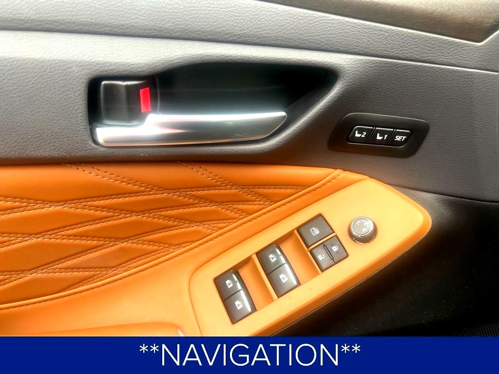 2022 Toyota Avalon Hybrid Limited photo 8