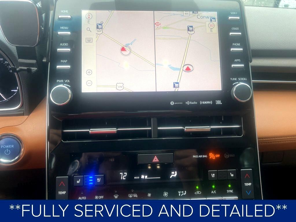 2022 Toyota Avalon Hybrid Limited photo 10