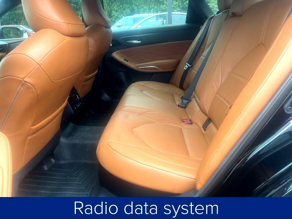 2022 Toyota Avalon Hybrid Limited photo 15