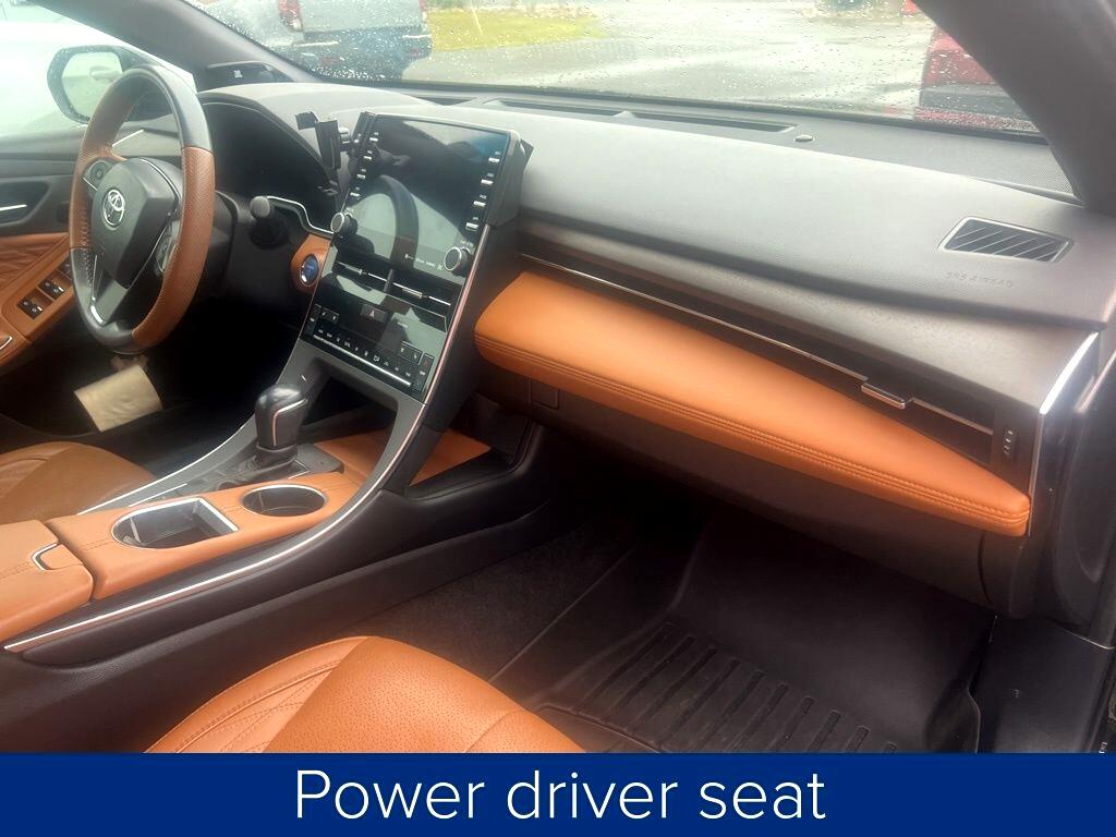 2022 Toyota Avalon Hybrid Limited photo 19