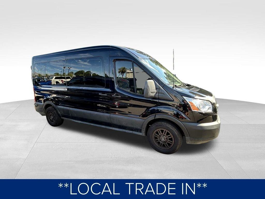 2019 Ford Transit Passenger XLT photo 2