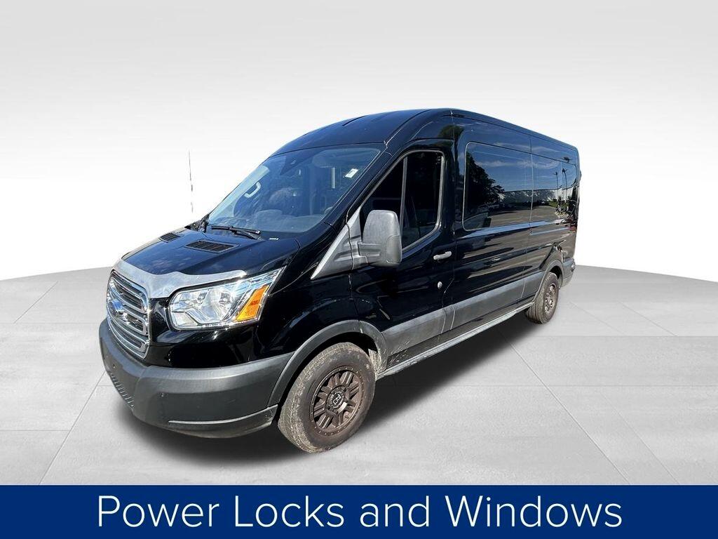 2019 Ford Transit Passenger XLT photo 6