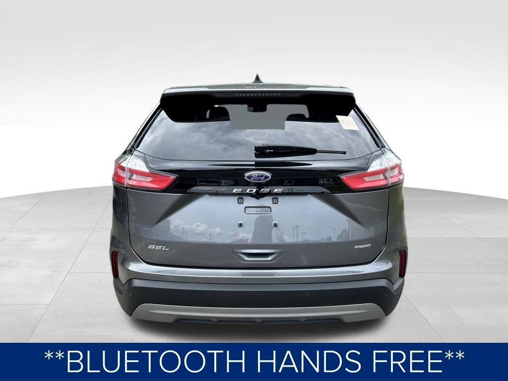 2024 Ford Edge SEL photo 4