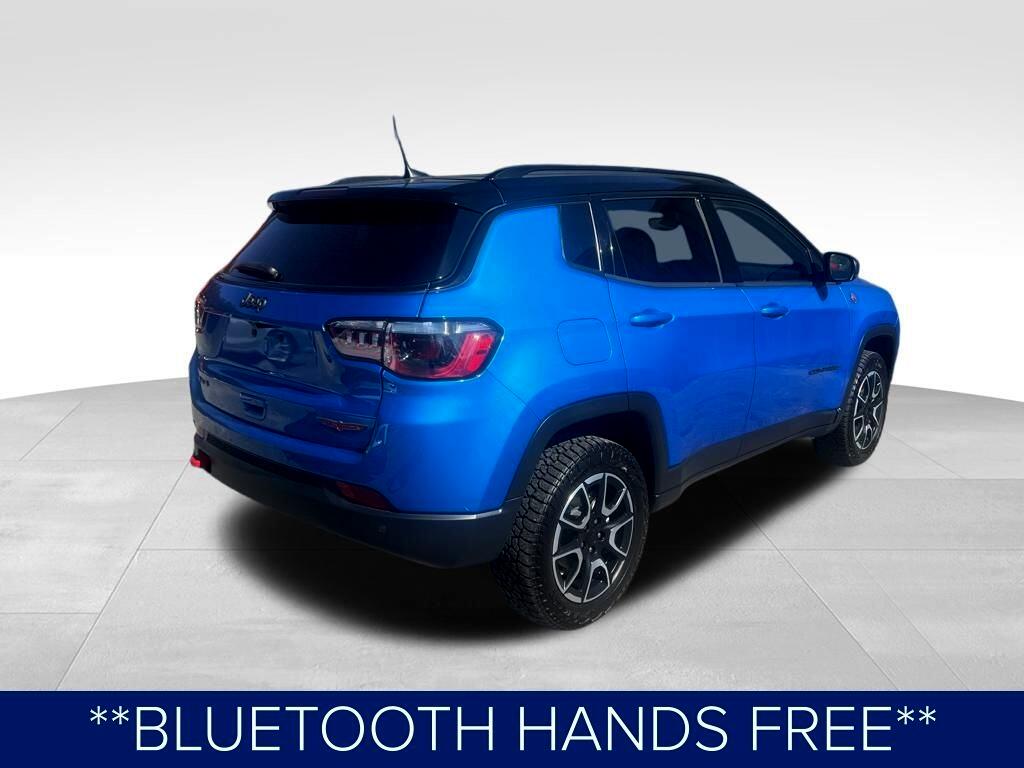 2024 Jeep Compass Trailhawk photo 4