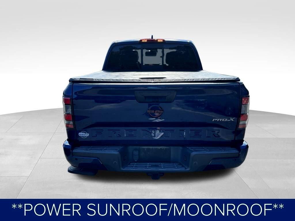 2022 Nissan Frontier S Crew Cab photo 5