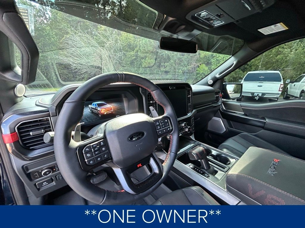 2025 Ford F-150 Raptor photo 2