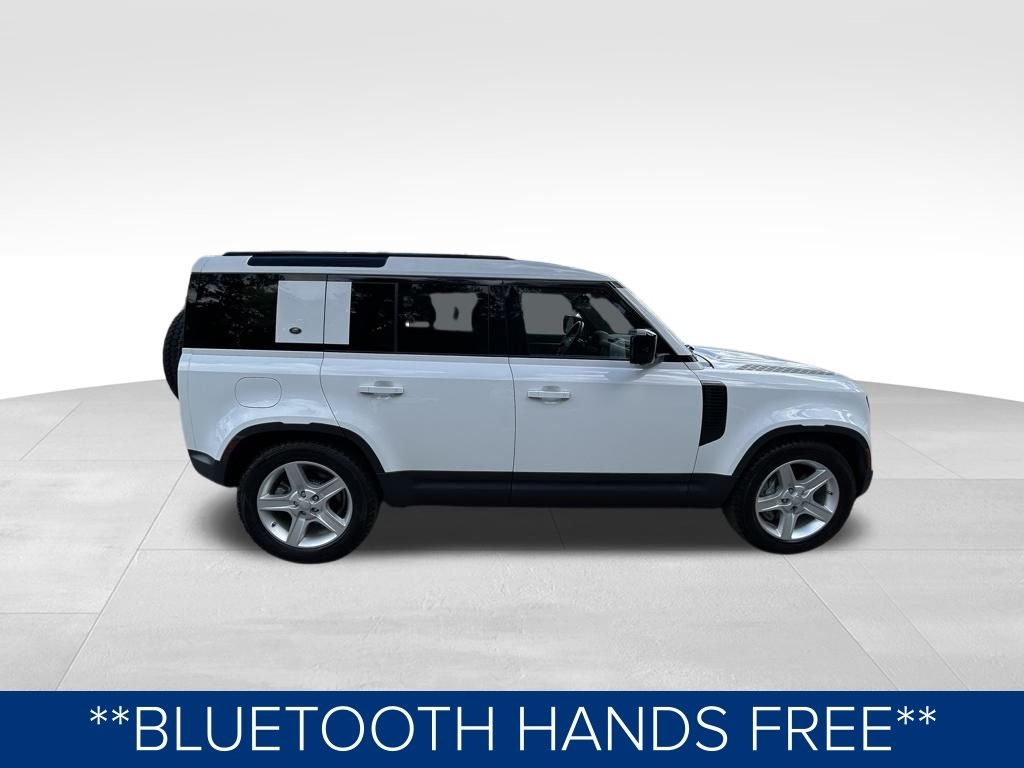 2020 Land Rover Defender SE photo 2