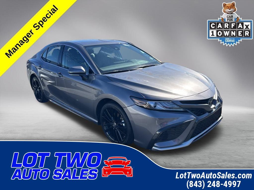 2023 Toyota Camry XSE's photo