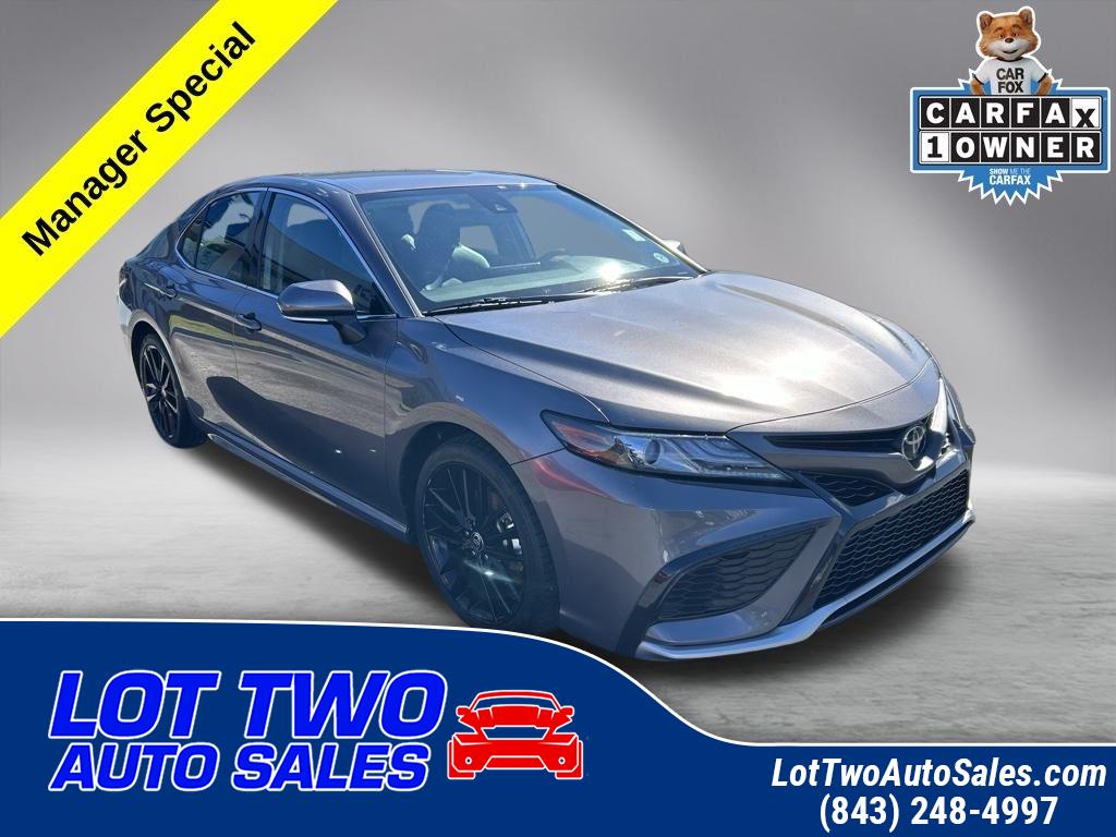 2024 Toyota Camry XSE's photo
