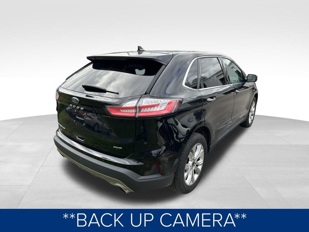2024 Ford Edge Titanium photo 4