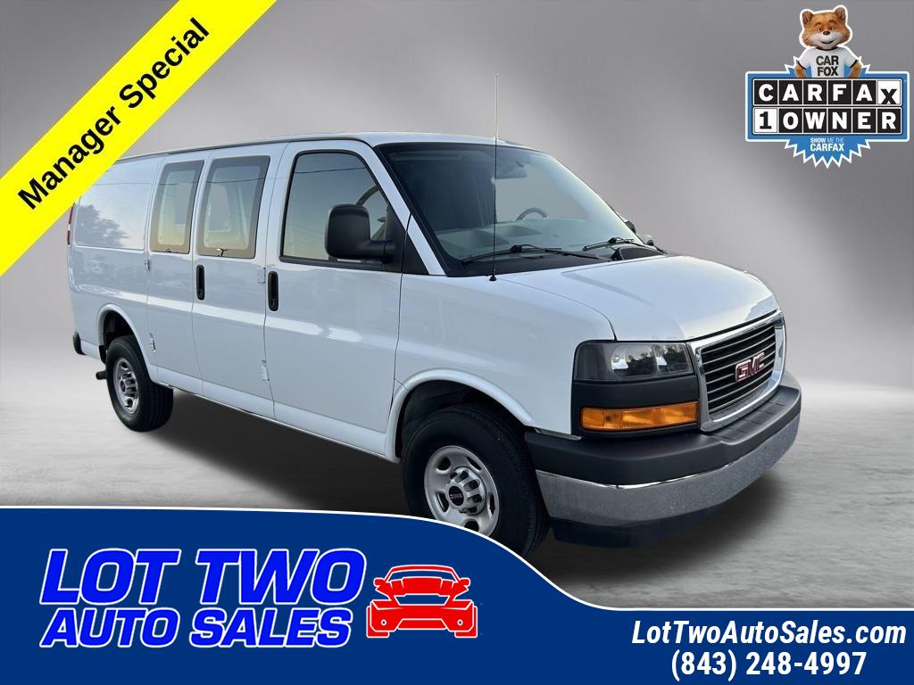 2023 GMC Savana Cargo Work Van's photo