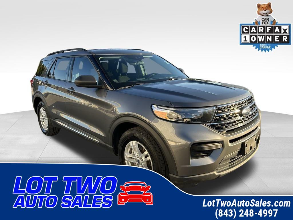 2022 Ford Explorer XLT's photo