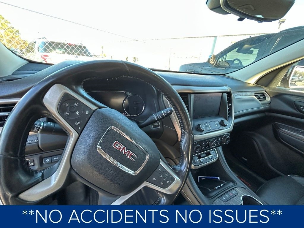 2022 Gmc Acadia Denali photo 2