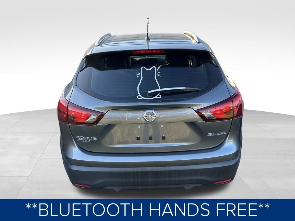 2017 Nissan Rogue Sport SL photo 3