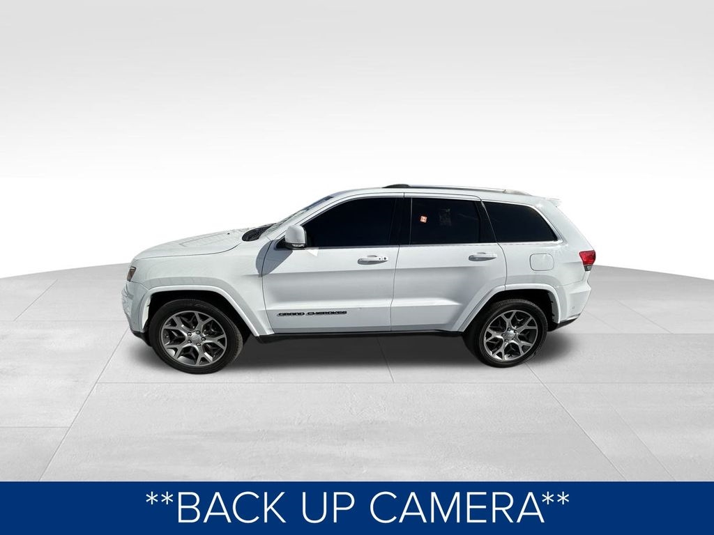2018 Jeep Grand Cherokee Limited Sterling Edition photo 2
