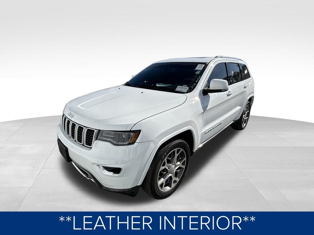 2018 Jeep Grand Cherokee Limited Sterling Edition photo 3