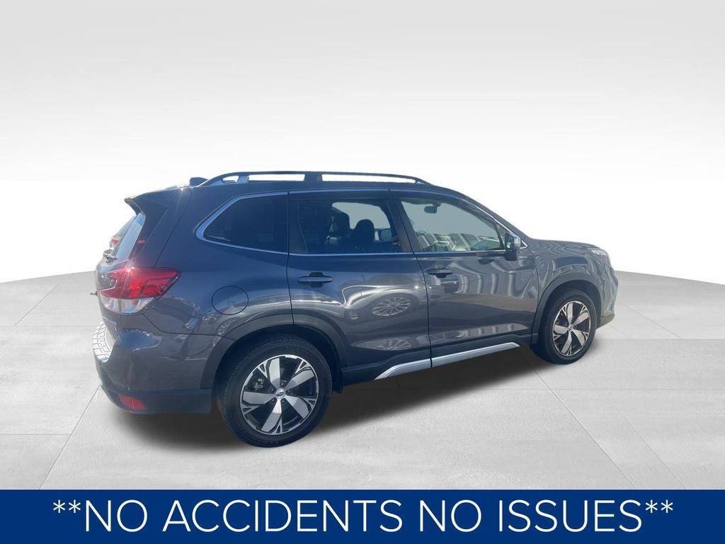 2021 Subaru Forester Touring photo 2