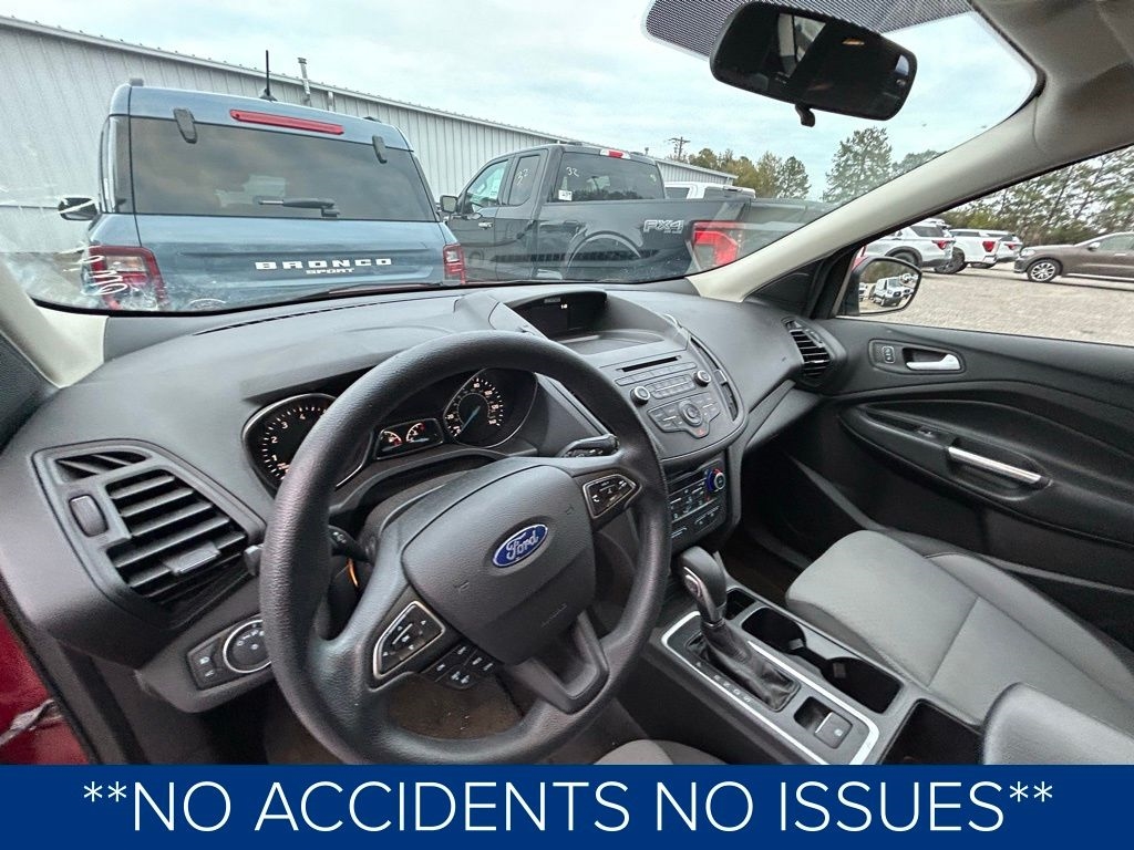 2018 Ford Escape SE photo 2