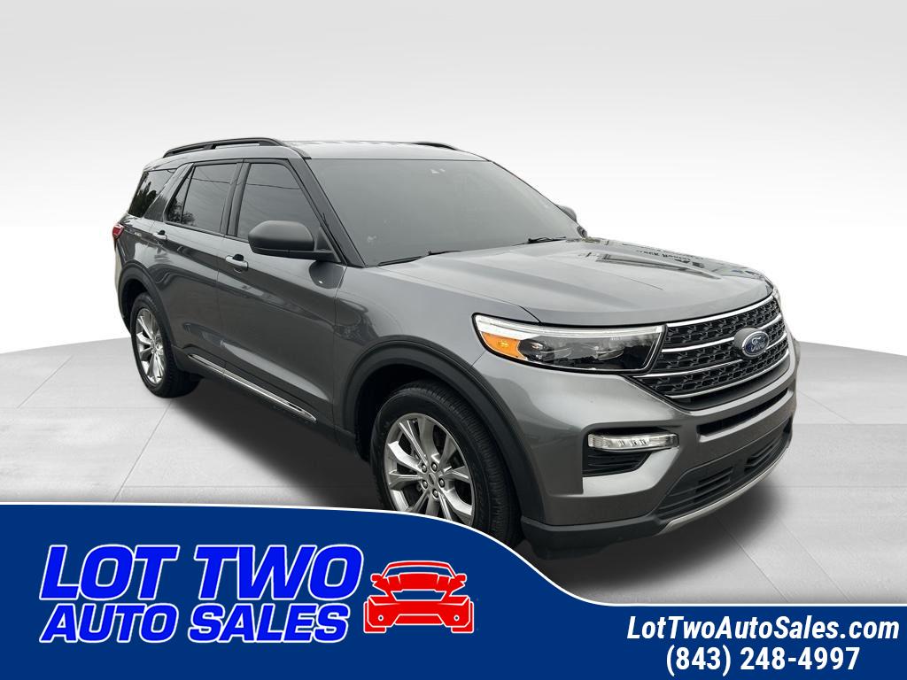 2022 Ford Explorer XLT's photo