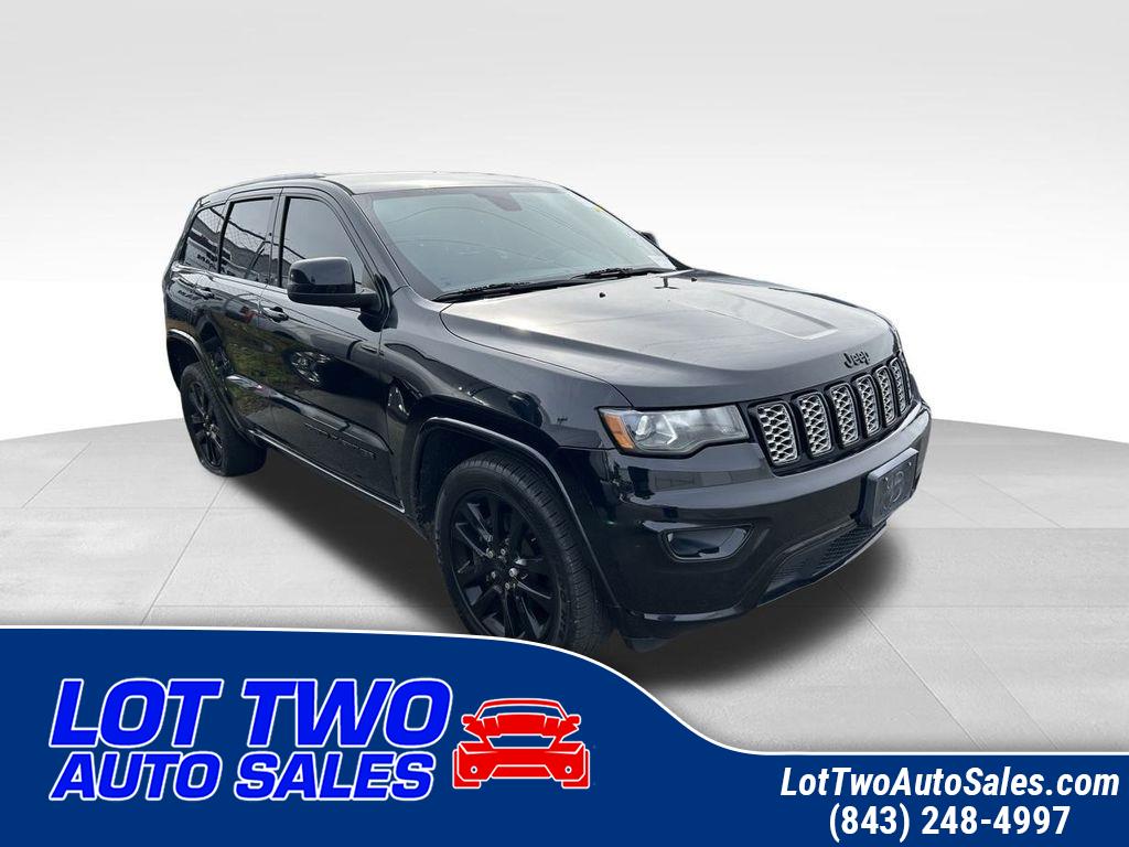 2017 Jeep Grand Cherokee Altitude's photo