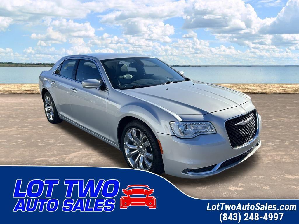 2020 Chrysler 300 Touring
