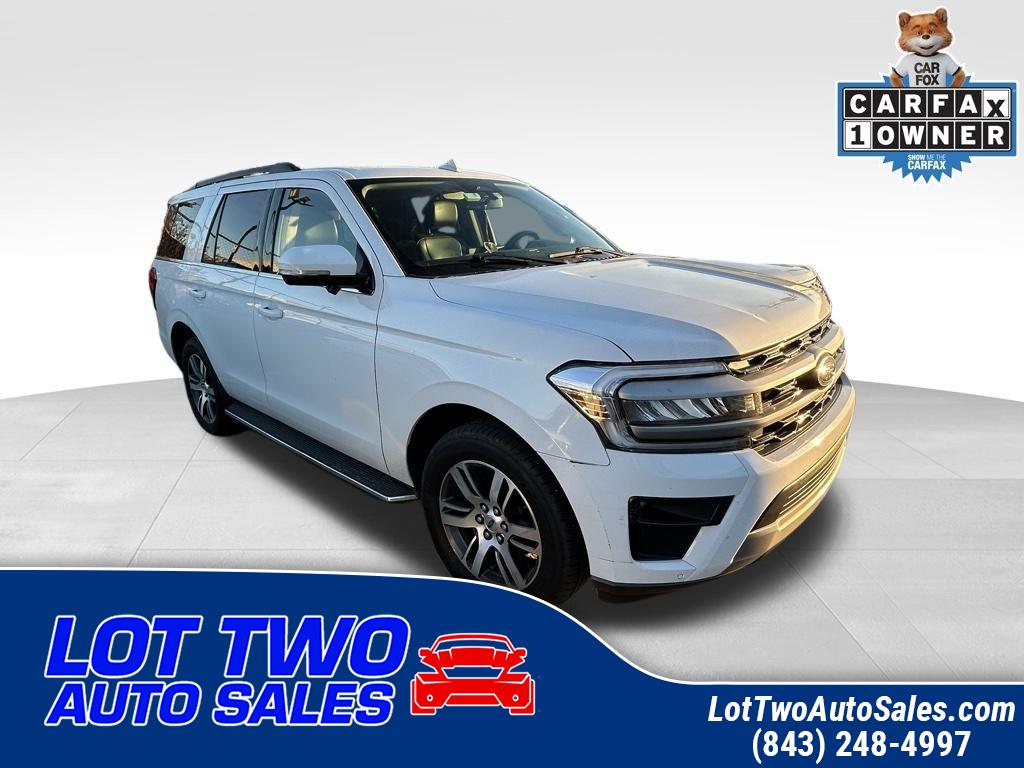 2022 Ford Expedition XLT's photo