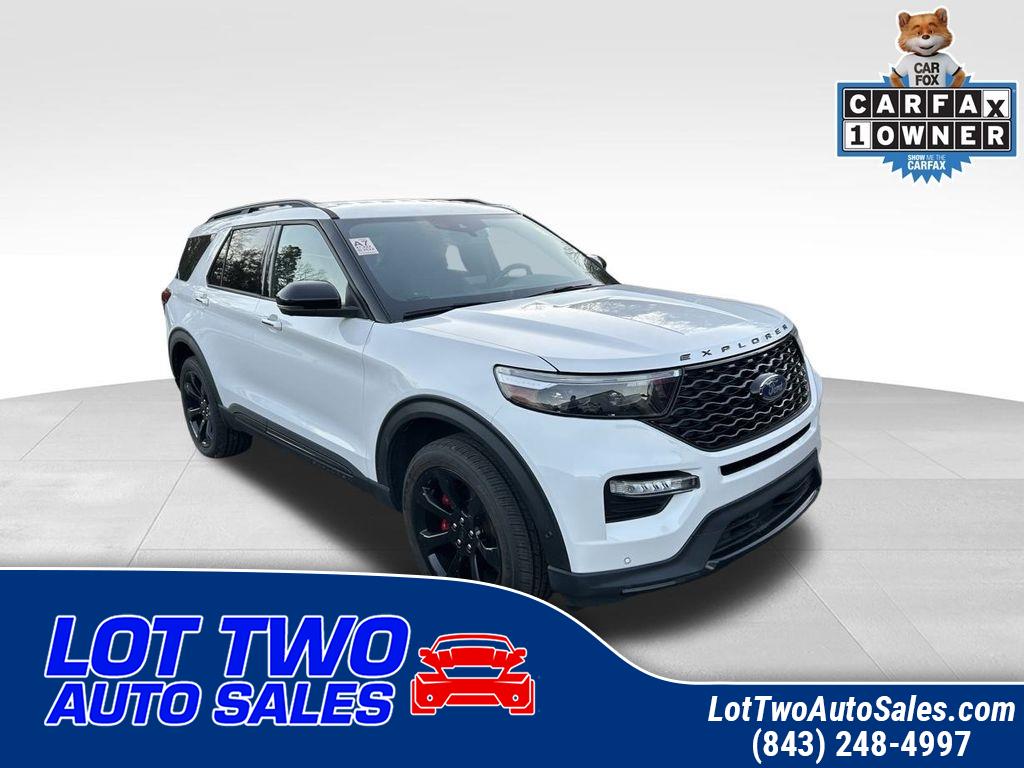 2022 Ford Explorer ST's photo
