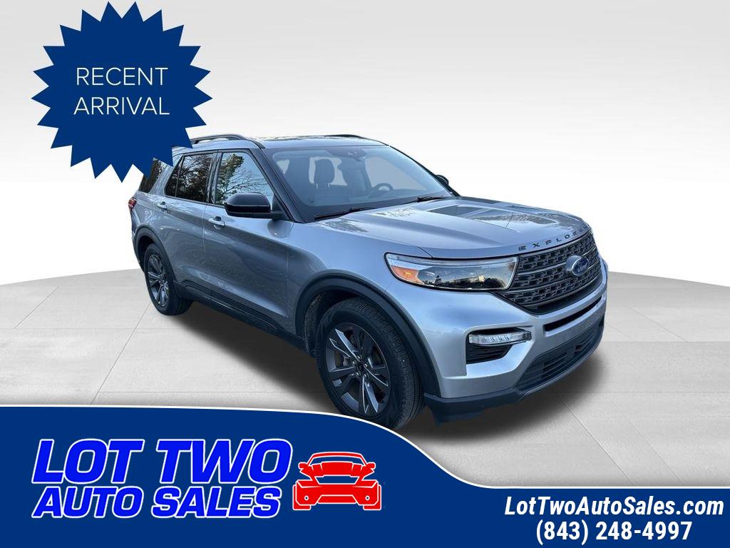 2022 Ford Explorer XLT's photo