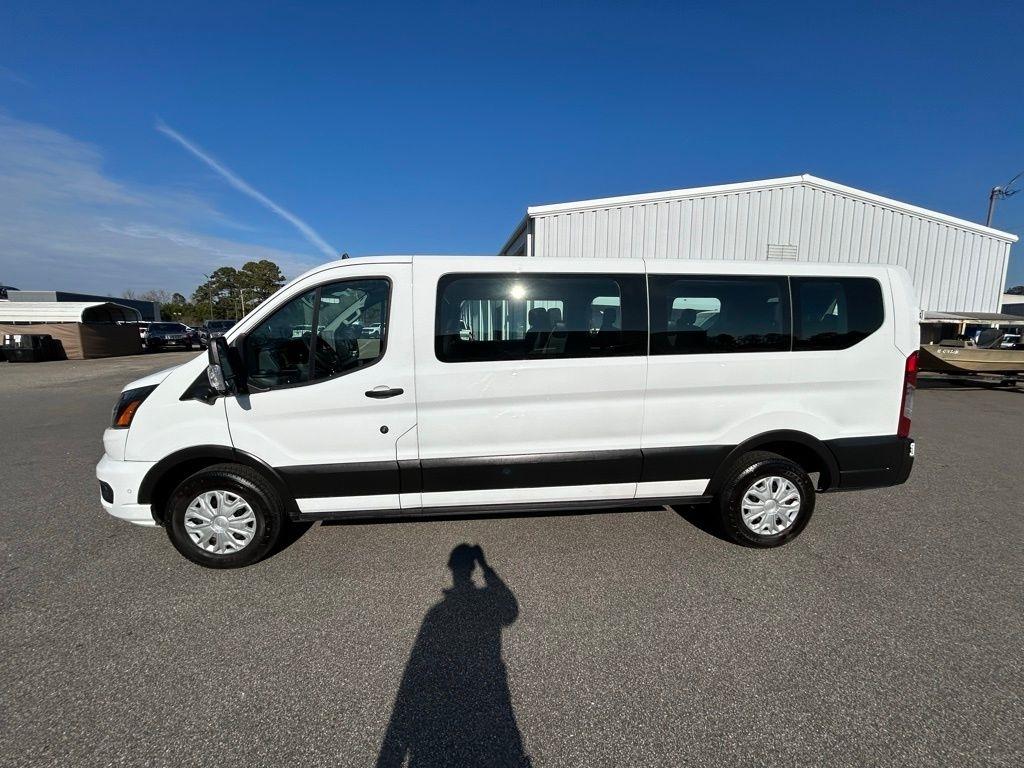 Ford Transit 350 Wagon Low Roof XLT w/Sliding Pass. 148-in. WB 2023