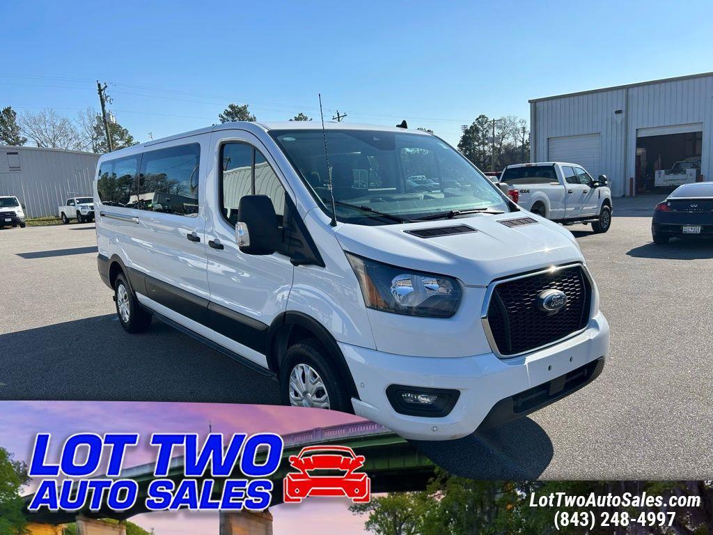 Ford Transit 350 Wagon Low Roof XLT w/Sliding Pass. 148-in. WB 2023