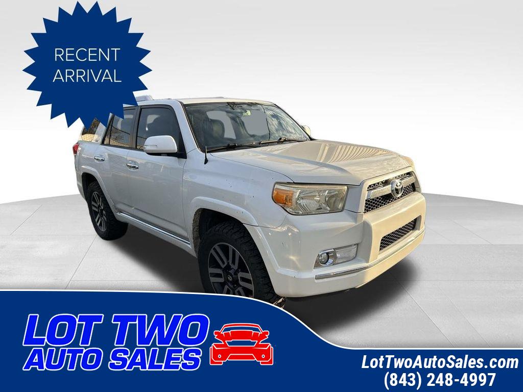 2013 Toyota 4Runner SR5's photo