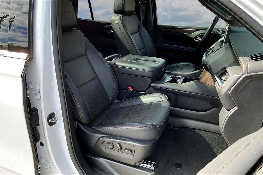 Chevrolet Tahoe 4WD 4dr High Country 2024