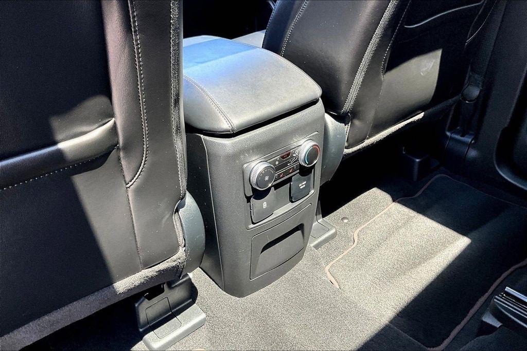 Ford Explorer Platinum AWD 2023