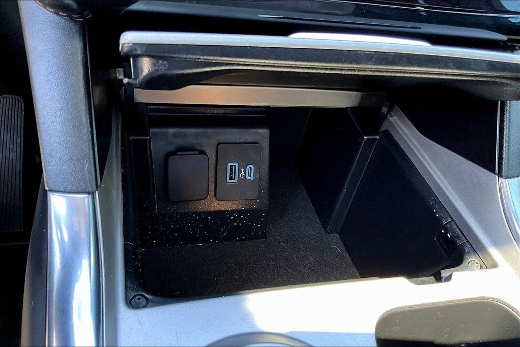 Ford Explorer Platinum AWD 2023