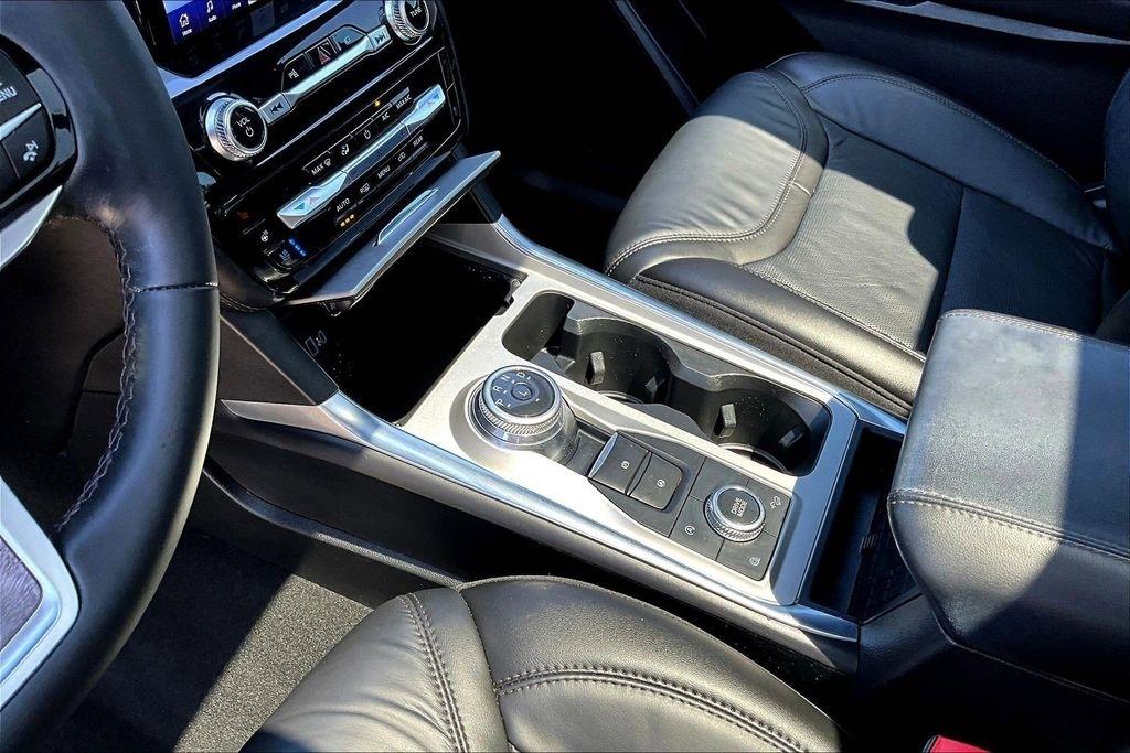 Ford Explorer Platinum AWD 2023