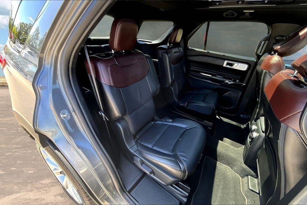 Ford Explorer Platinum AWD 2023