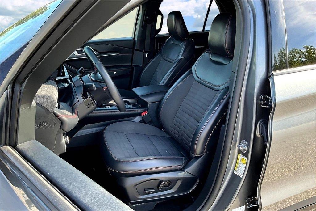Ford Explorer ST-Line 2025