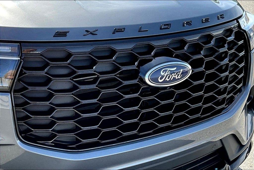 Ford Explorer ST-Line 2025